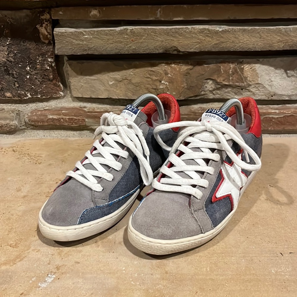 Freebird by Steven 927 Low-Top Distressed Star Canvas and Leather Sneaker